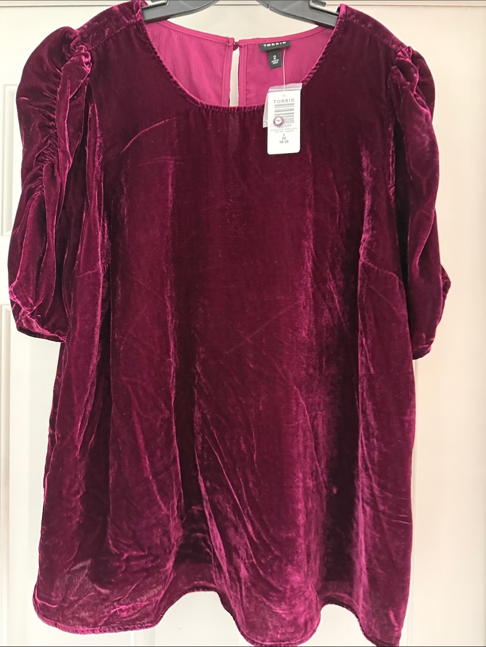 torrid Velvet Puff-Sleeve Tunic in Berry Plum